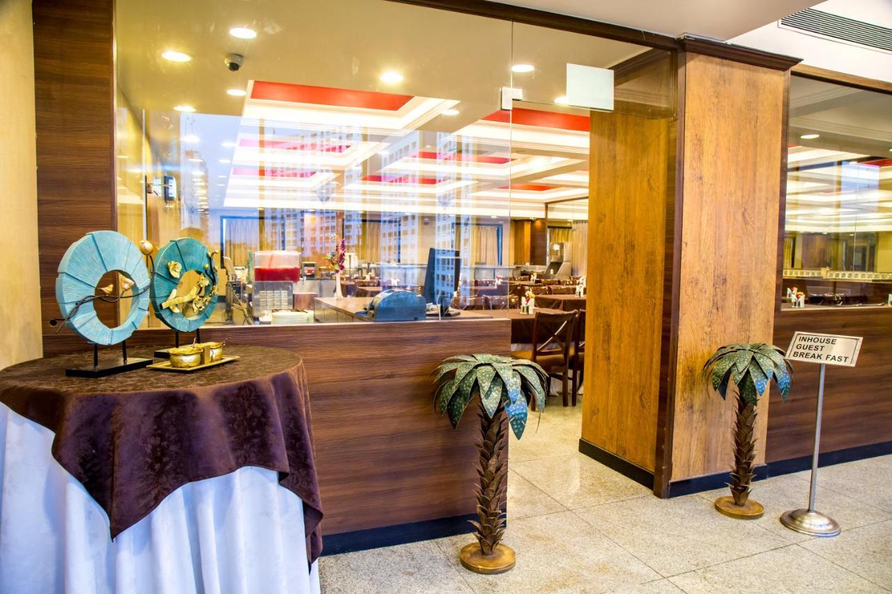 Hotel Tip Top Plaza 塞恩 外观 照片