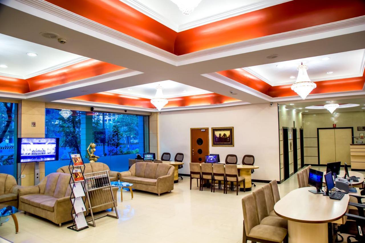 Hotel Tip Top Plaza 塞恩 外观 照片